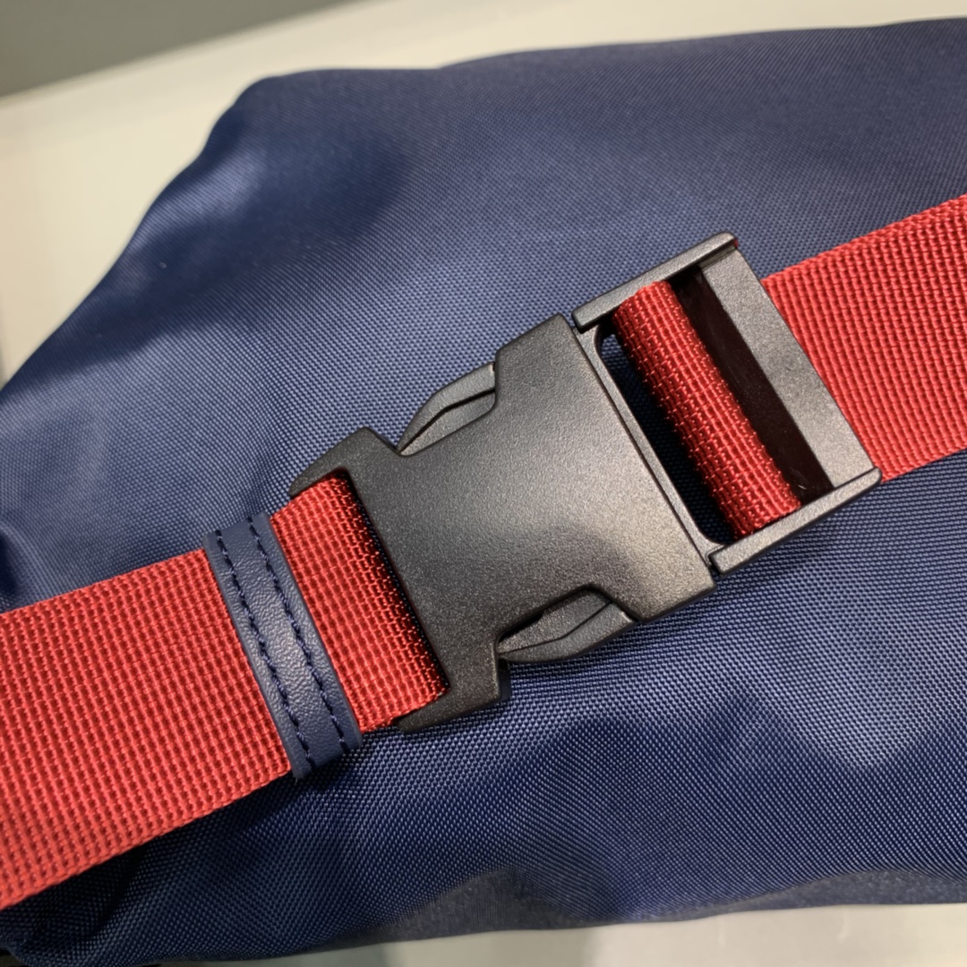 Bagsaaa Ba1en*iaga Wheel Hip Bag Red Navy blue - 23cm