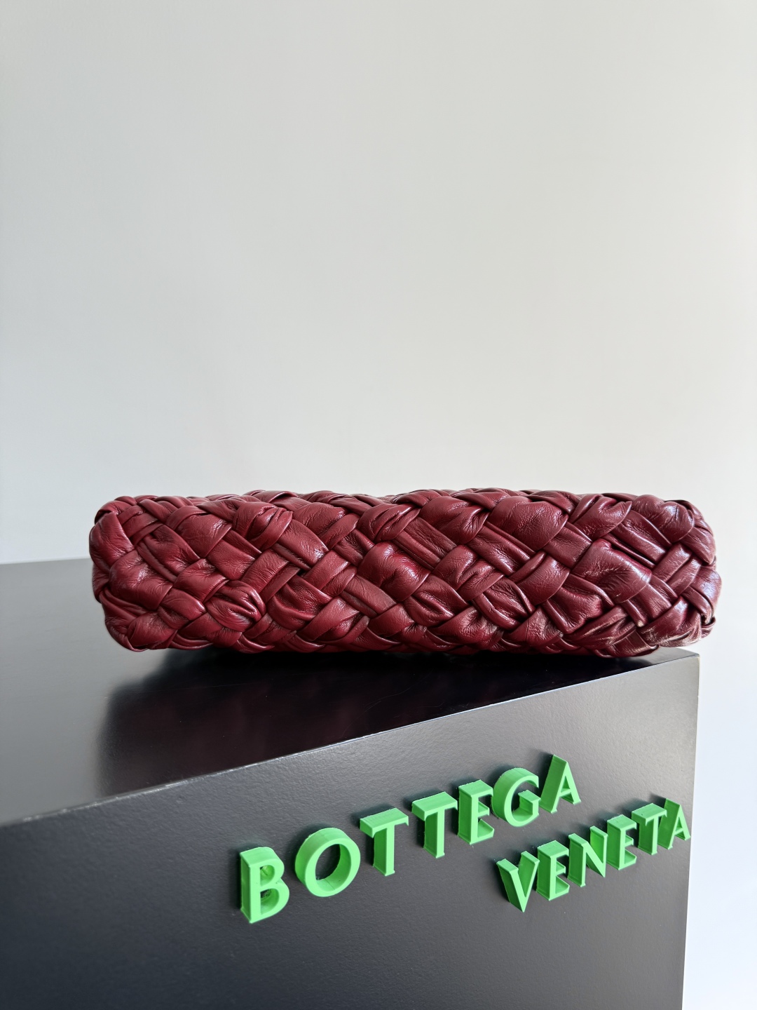 Bagsaaa B0tt*ga Ven*ta Kalimero Cha-Cha clutch 785780 red - 28.5cm