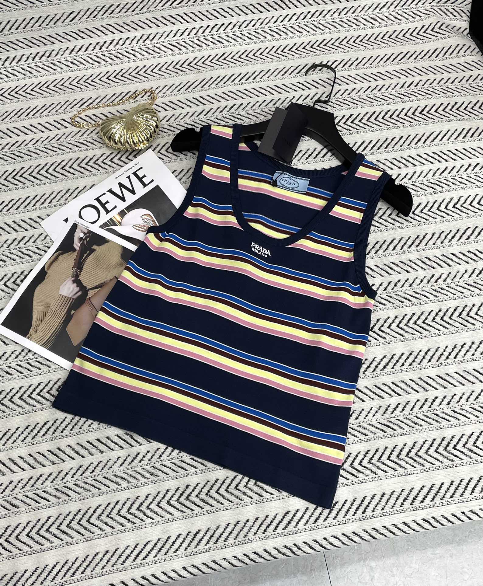 Bagsaaa Pra*a Cotton tank top Navy