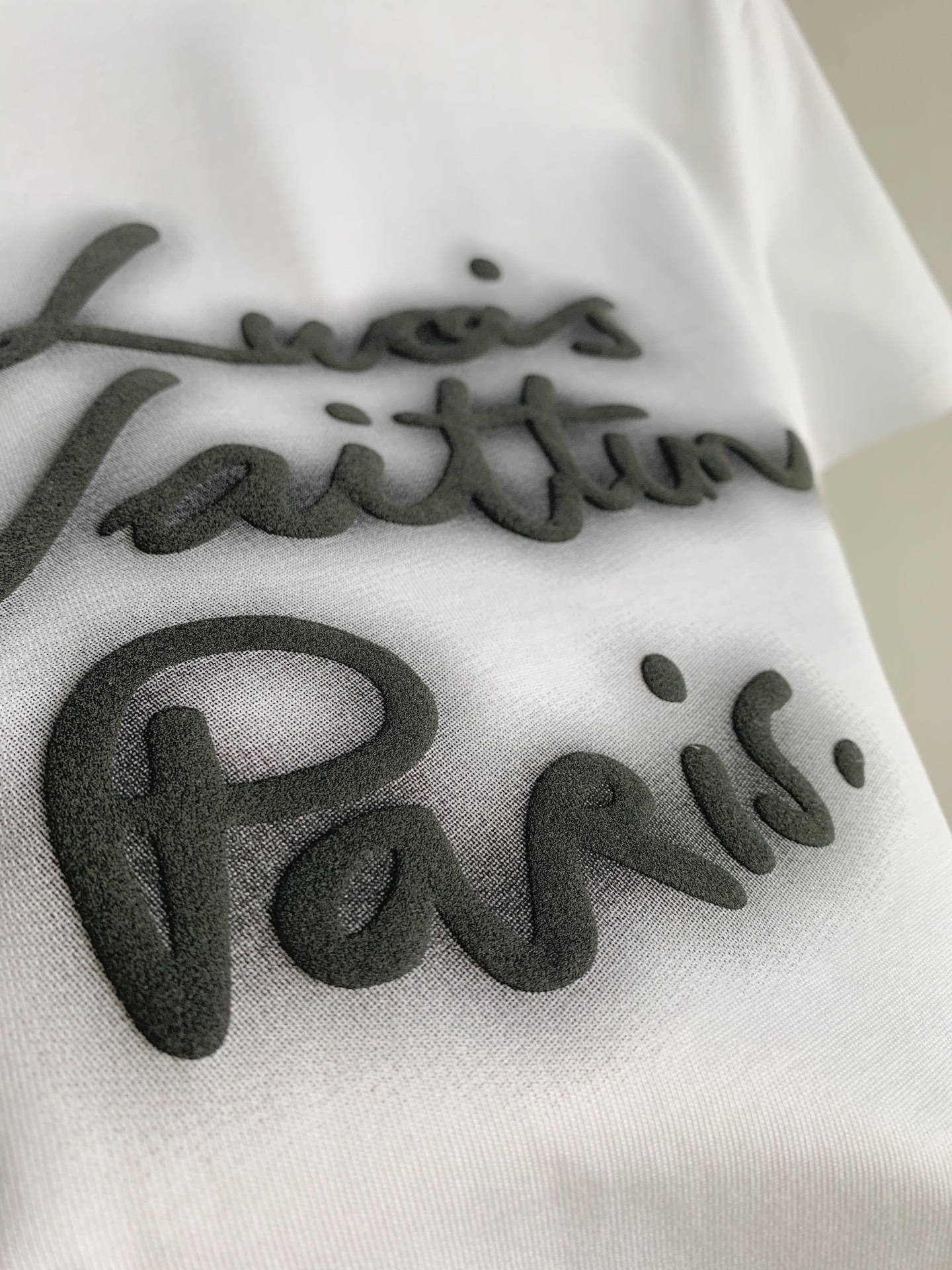 Bagsaaa L0vis Vvtt0n Glow Signature T-Shirt White/Black