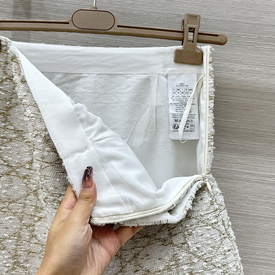 Bagsaaa D10r Or Macrocannage Miniskirt White and Gold-Tone Cotton-Blend Tweed