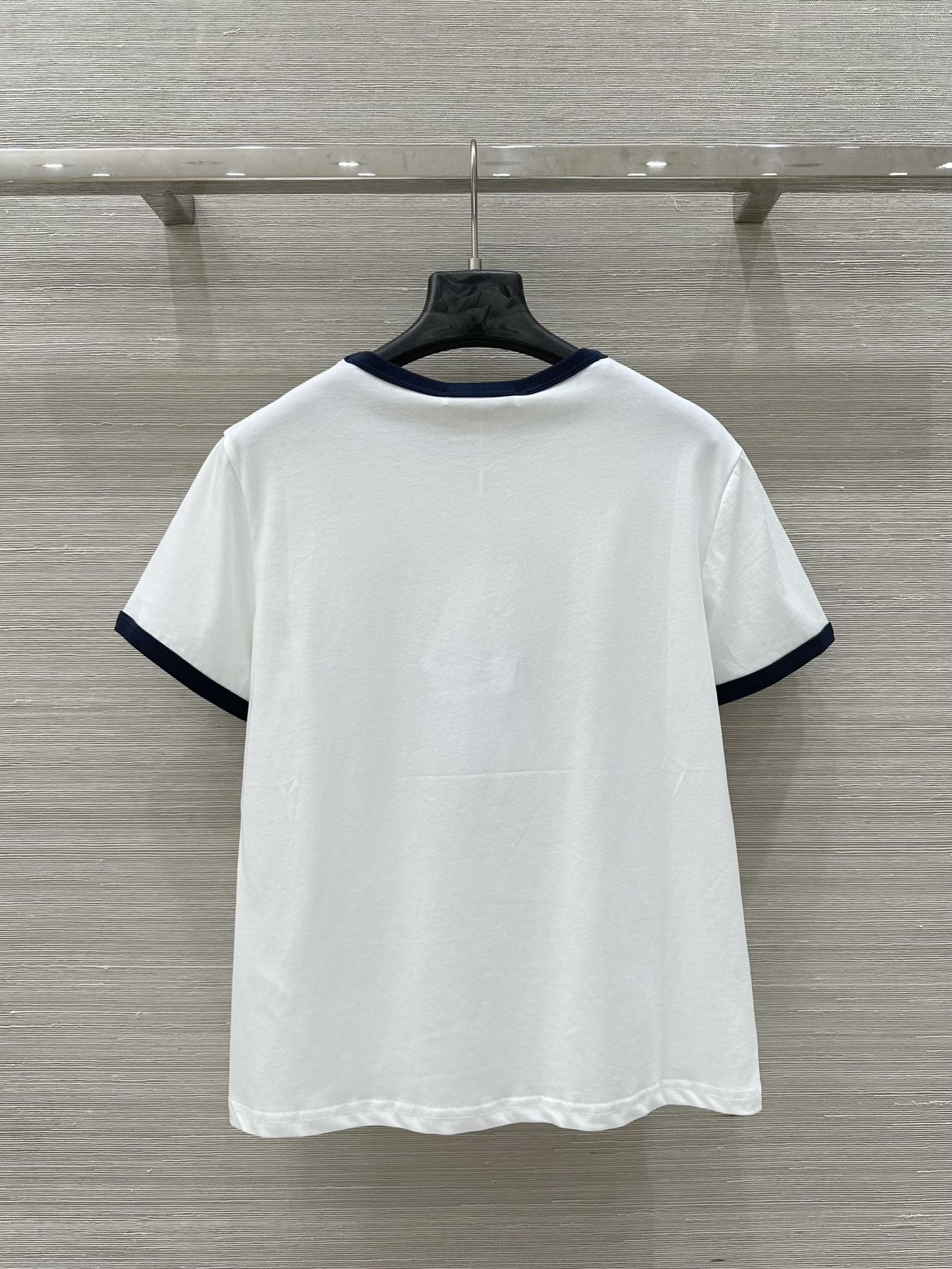 Bagsaaa D10r Vibe T-Shirt White Cotton and Linen Jersey with Three-Tone Signature