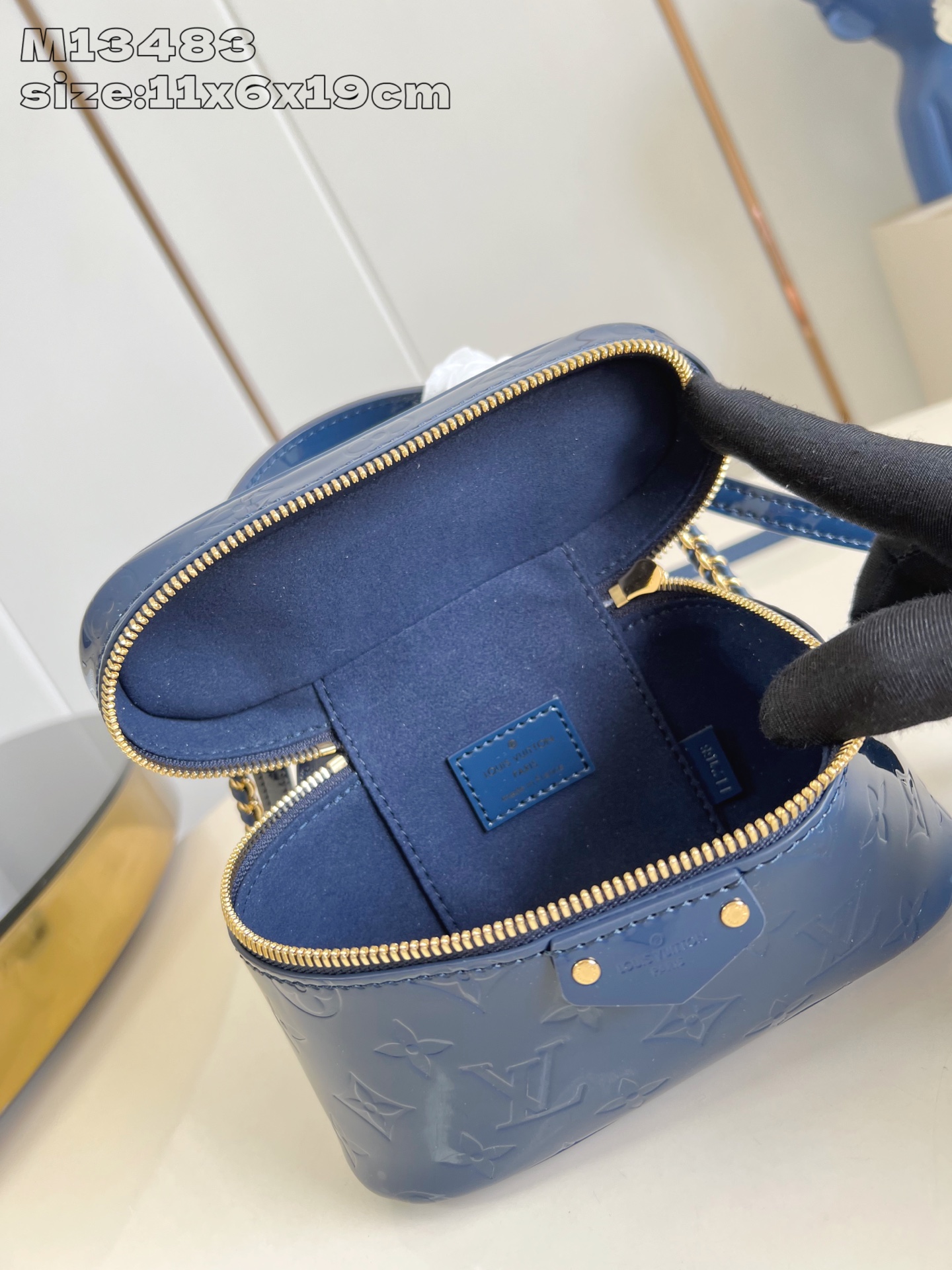 Bagsaaa LV M13483 Vanity Chain Pouch Sapphire Blue - 19cm