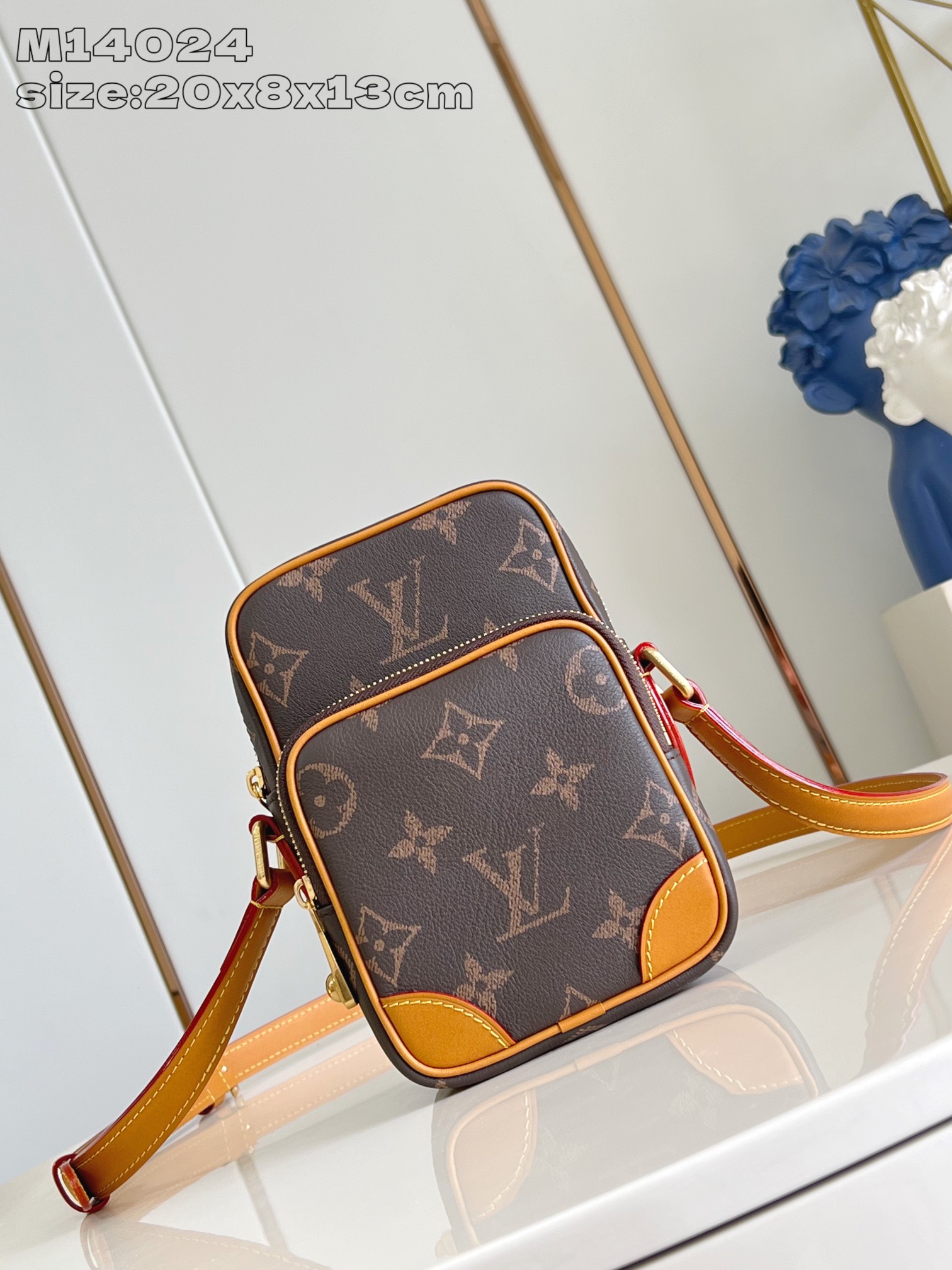 Bagsaaa LV M14024 Amazone cross-body bag monogram - 20cm