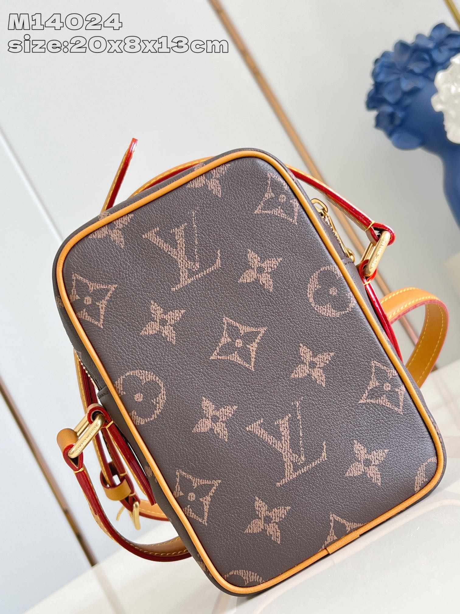 Bagsaaa LV M14024 Amazone cross-body bag monogram - 20cm