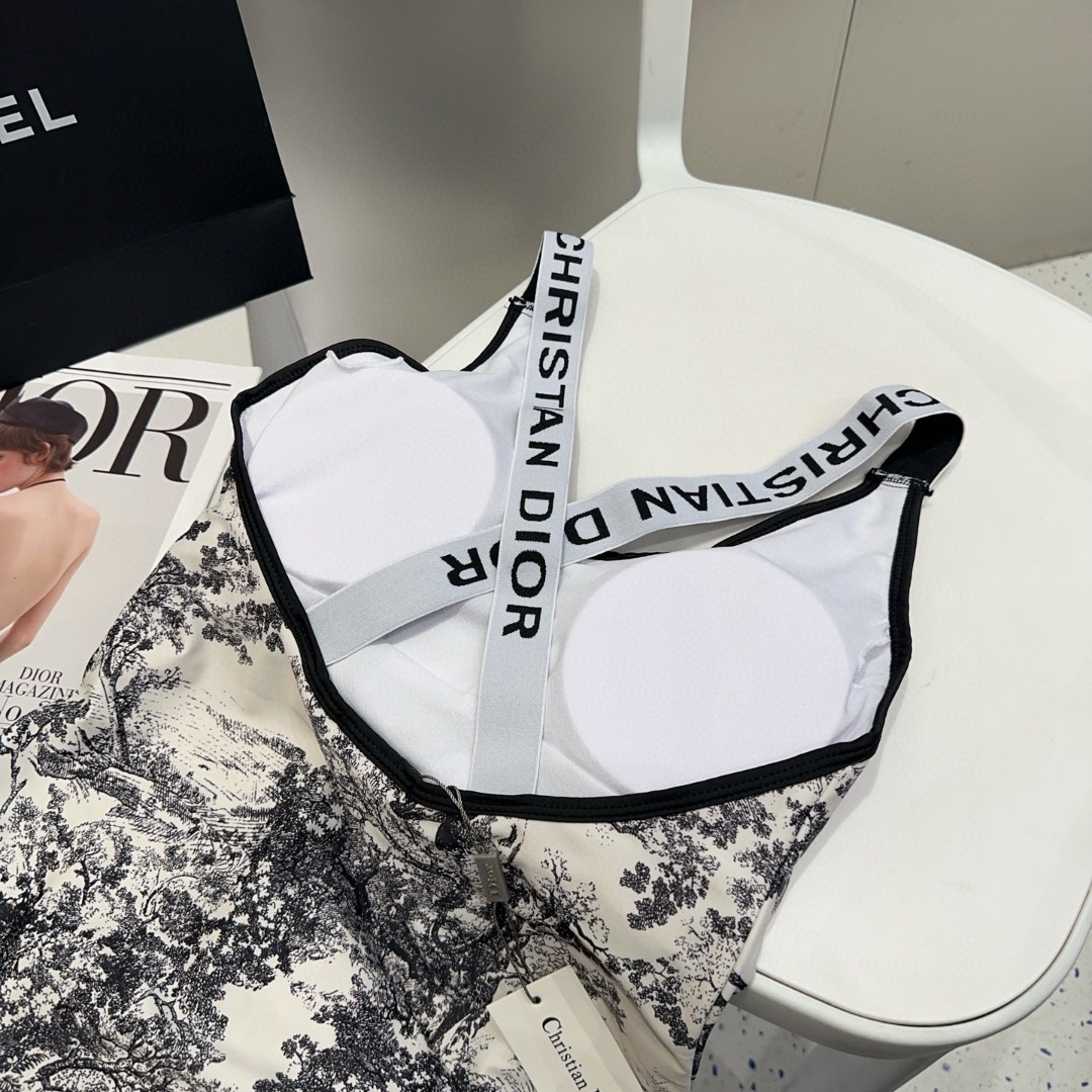 Bagsaaa D10r Swimsuit