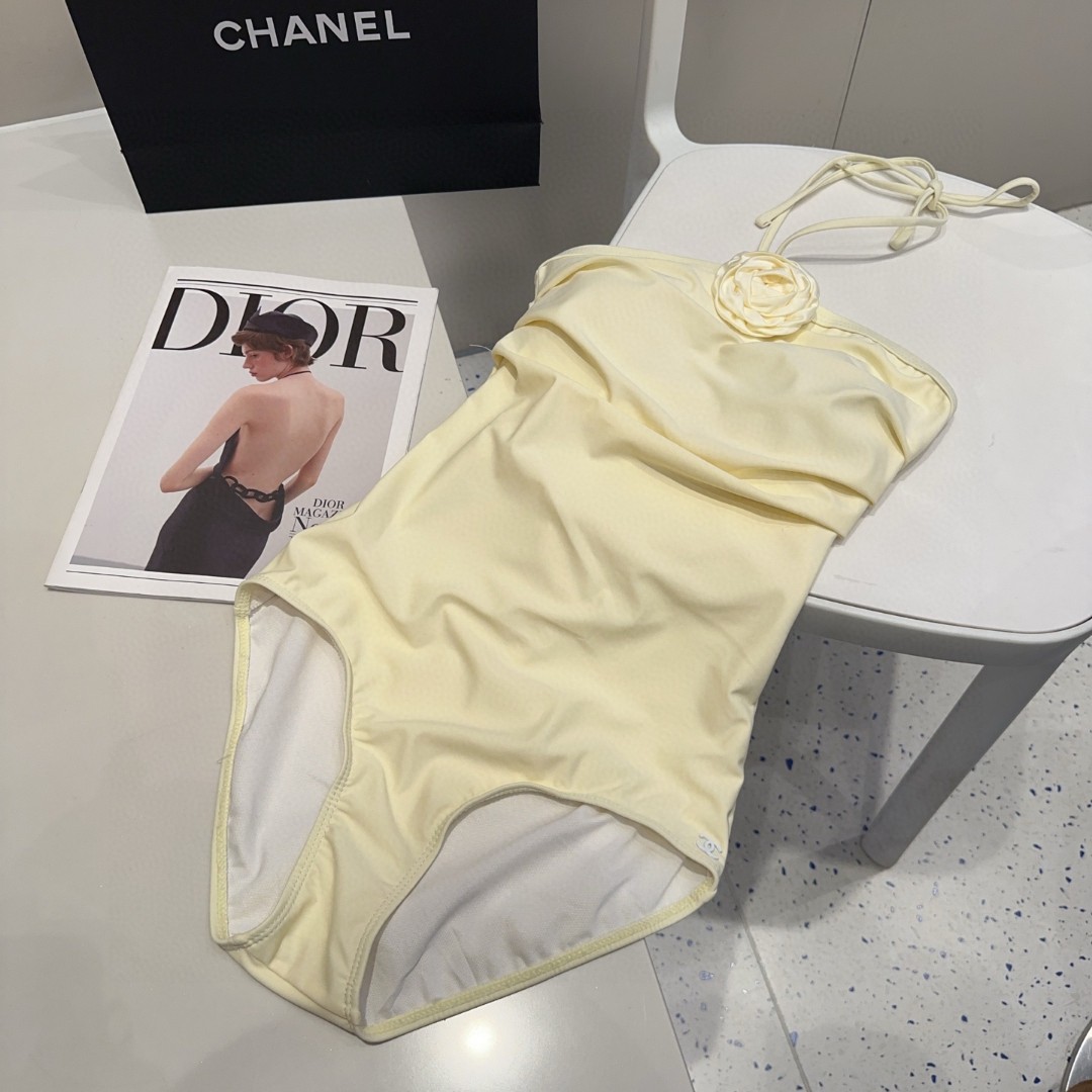 Bagsaaa Ch**el Swimsuit 04