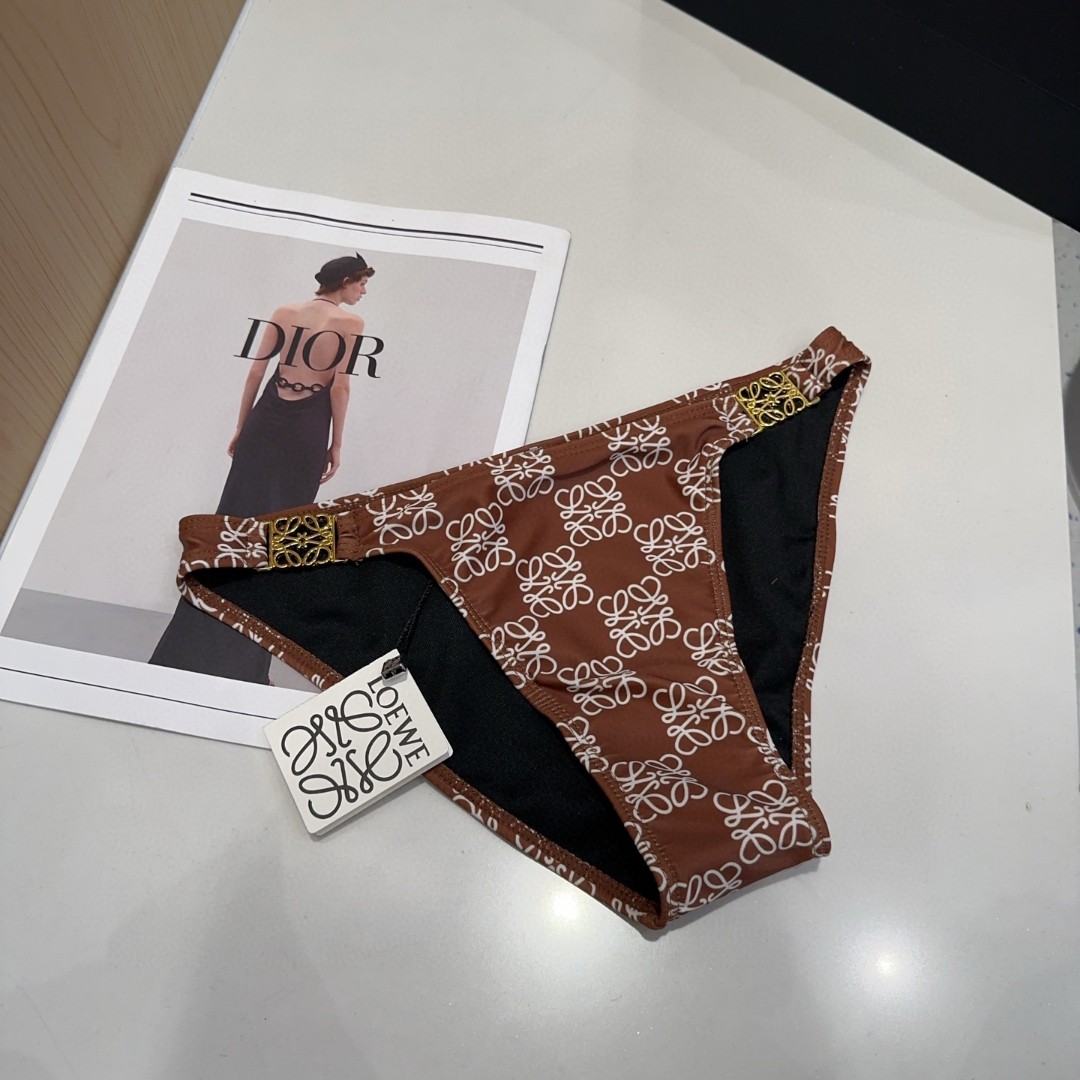 Bagsaaa L0ew* Swimsuit 01