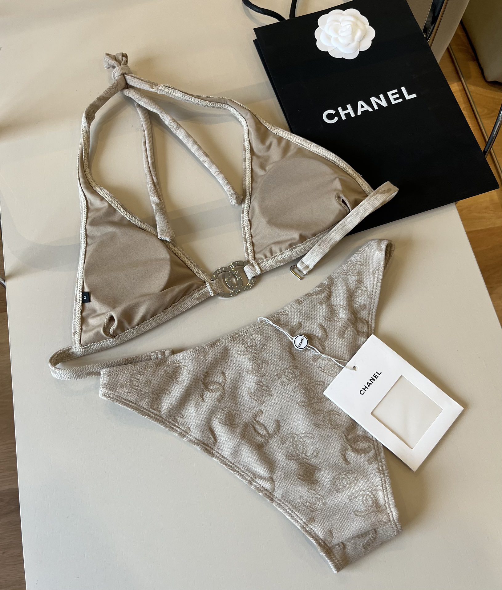Bagsaaa Ch**el Swimsuit 05
