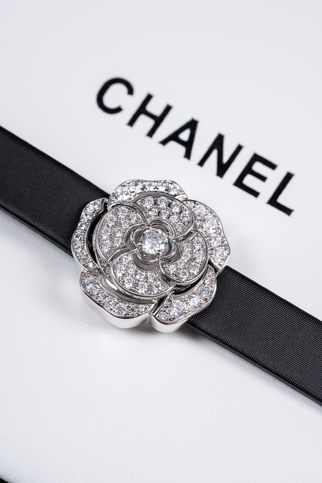 Bagsaaa Ch**el Camelia Watch
