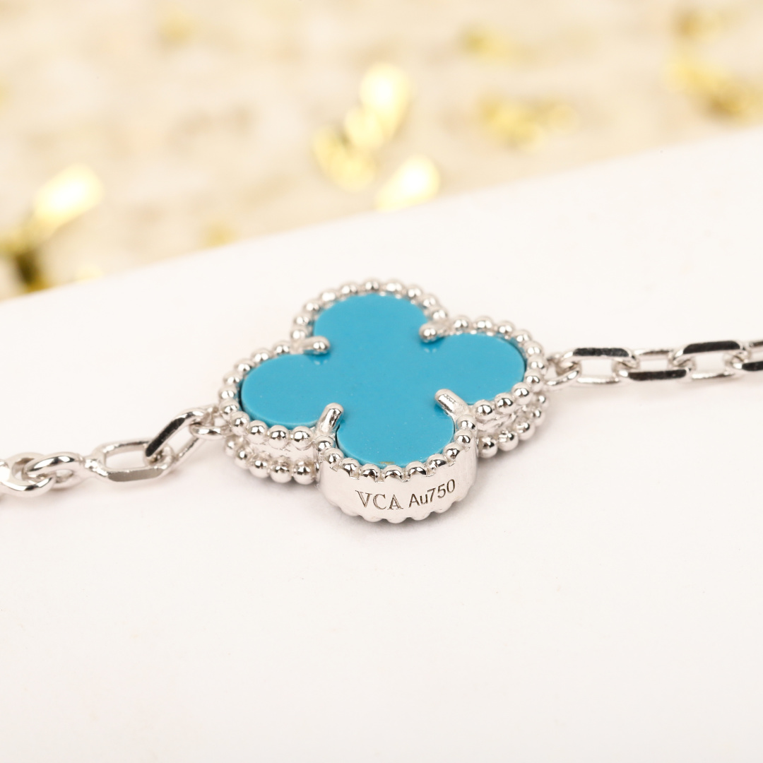 Bagsaaa VCA Bracelet 09