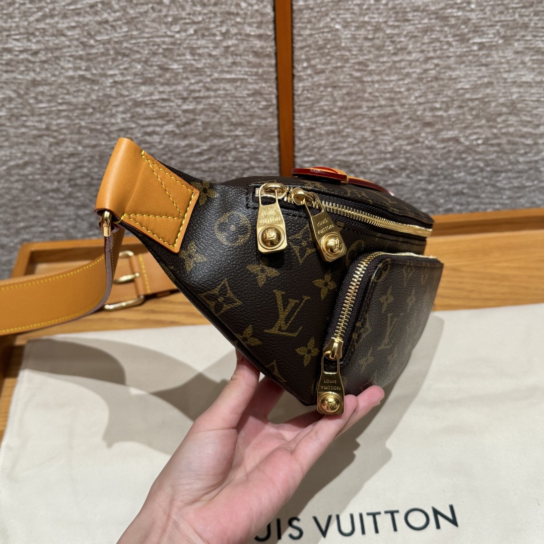 Bagsaaa L0vis Vvtt0n M14019 Rush Bumbag Monogram - 30 x 15 x 8 cm