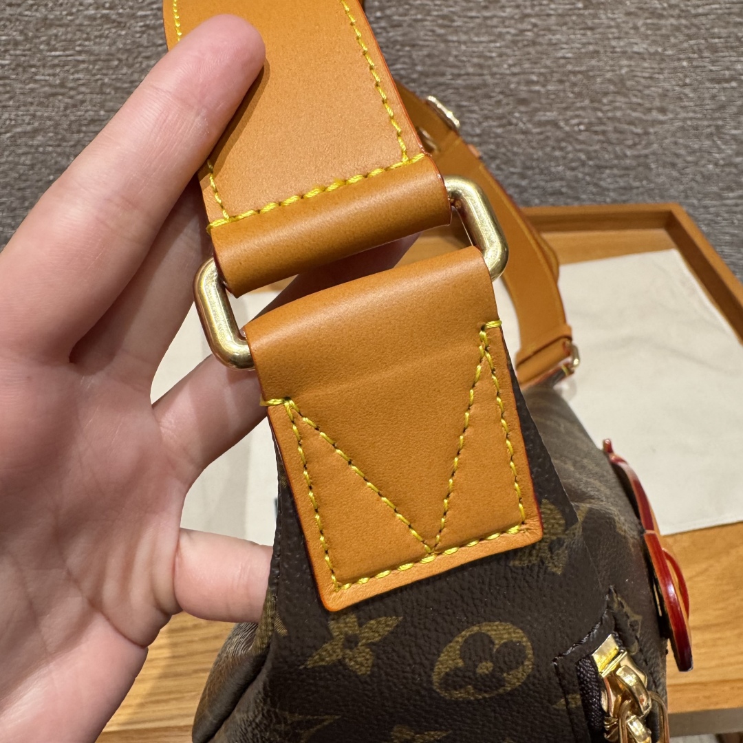 Bagsaaa L0vis Vvtt0n M14019 Rush Bumbag Monogram - 30 x 15 x 8 cm