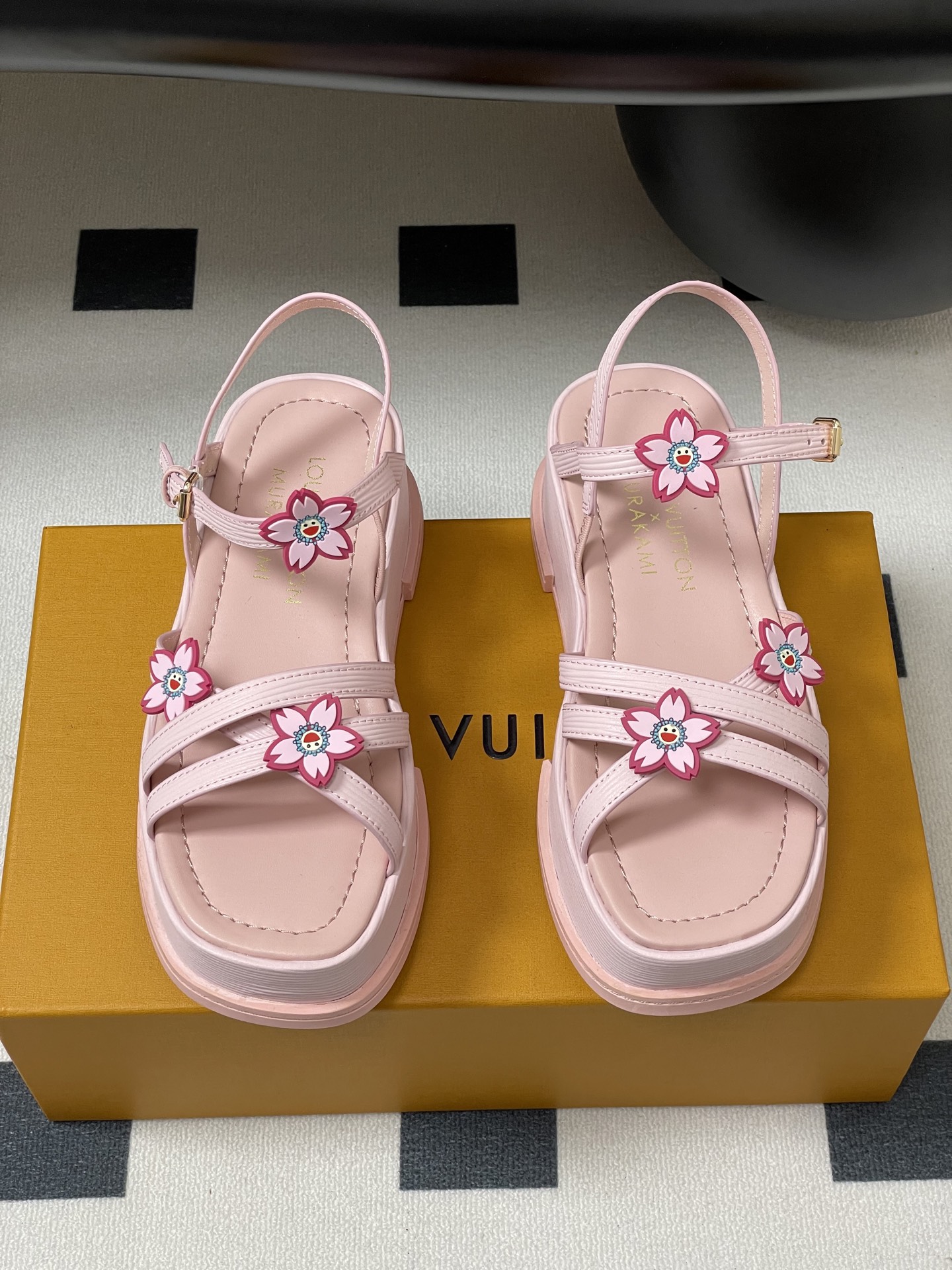 Bagsaaa LV x TM Maya Platform Sandal pink