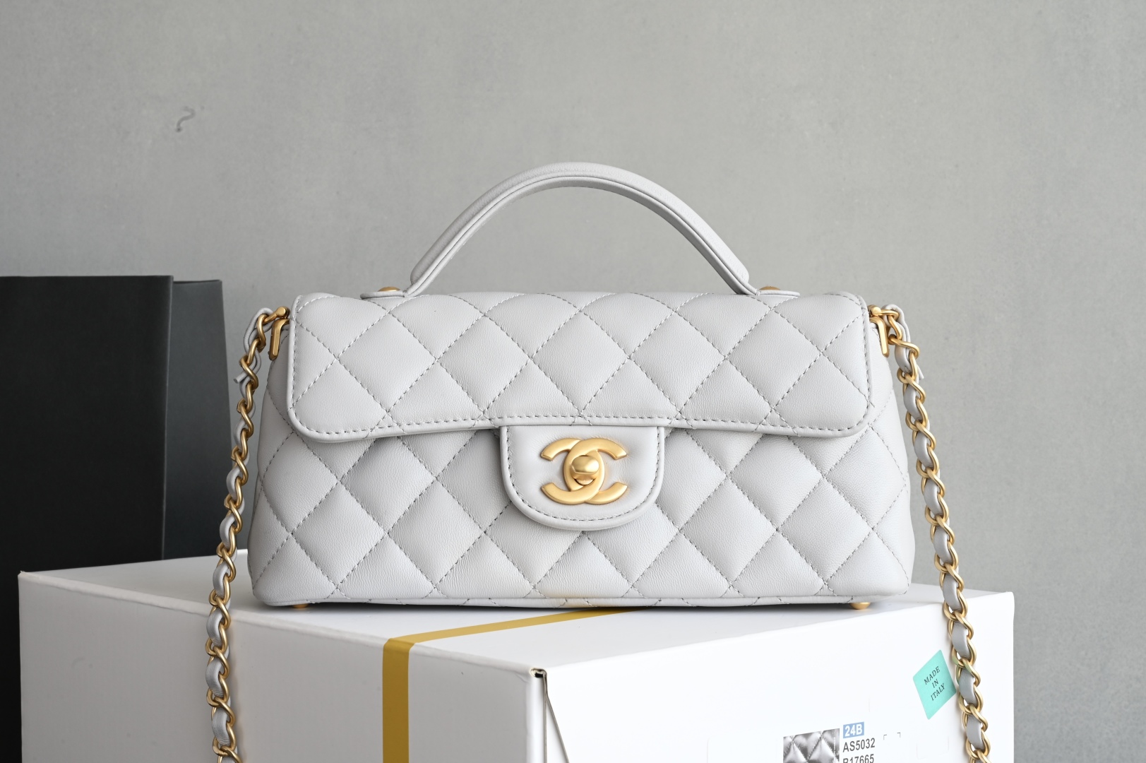 Bagsaaa Ch**el Mini Flap Bag with Top Handle AS5354 Gray Lambskin - 20cm