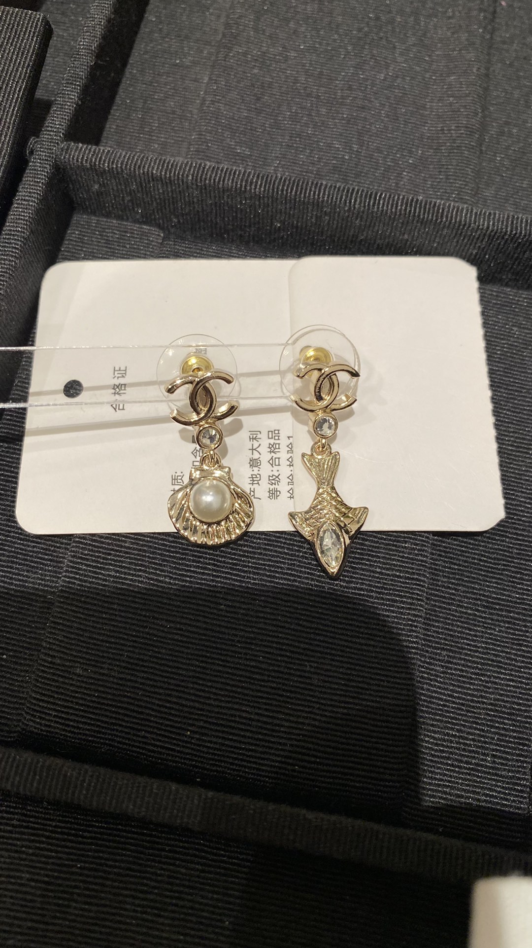 Bagsaaa Ch**el Earrings 15