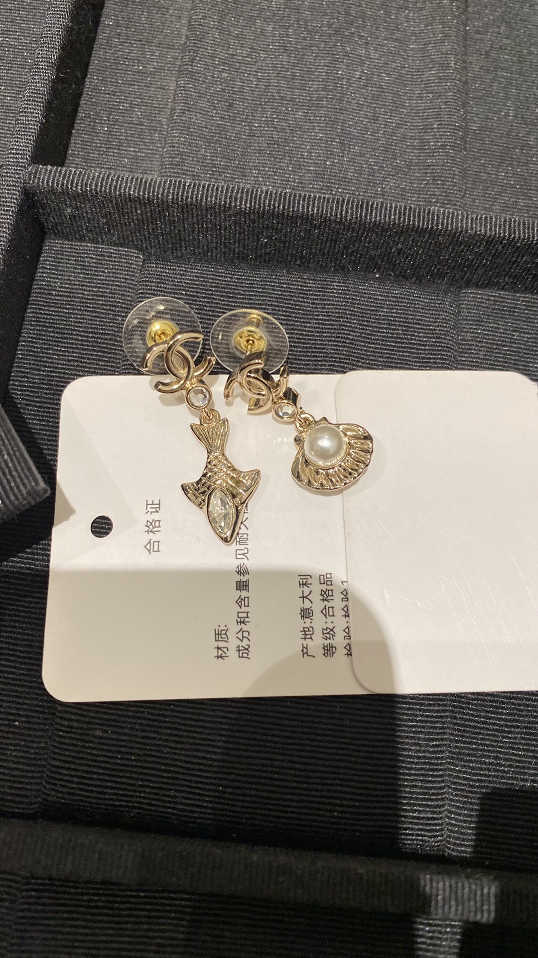 Bagsaaa Ch**el Earrings 15
