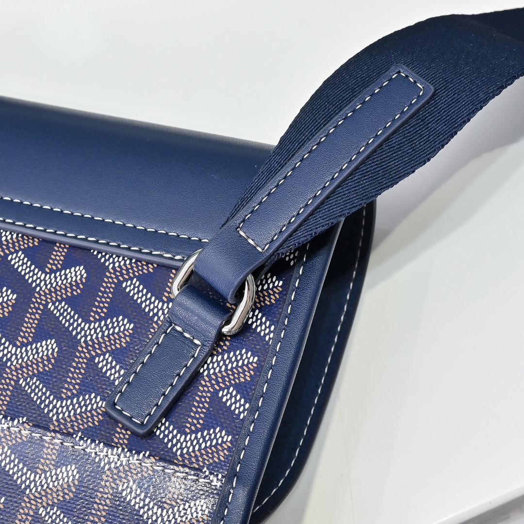 Bagsaaa G09ard Coursier Messenger bag blue - 32 cm