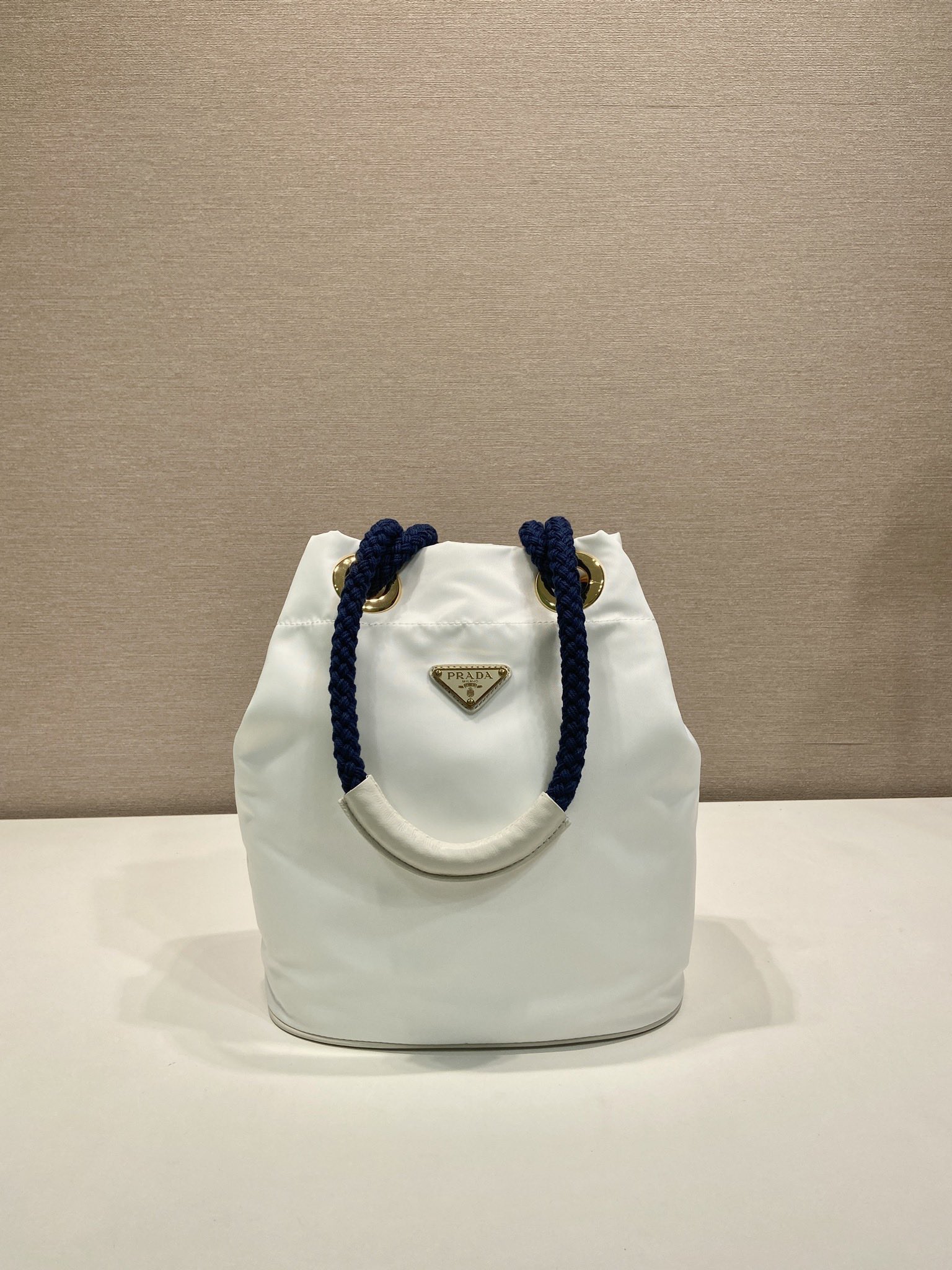 Bagsaaa Pra*a Mariner Re-Nylon small bucket bag 1BE082 white - 28cm