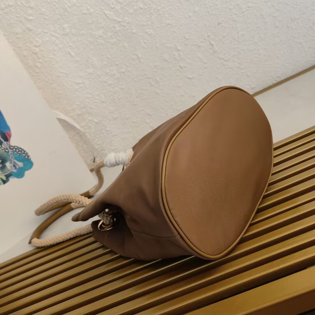 Bagsaaa Pra*a Mariner Re-Nylon small bucket bag 1BE082 brown - 28cm