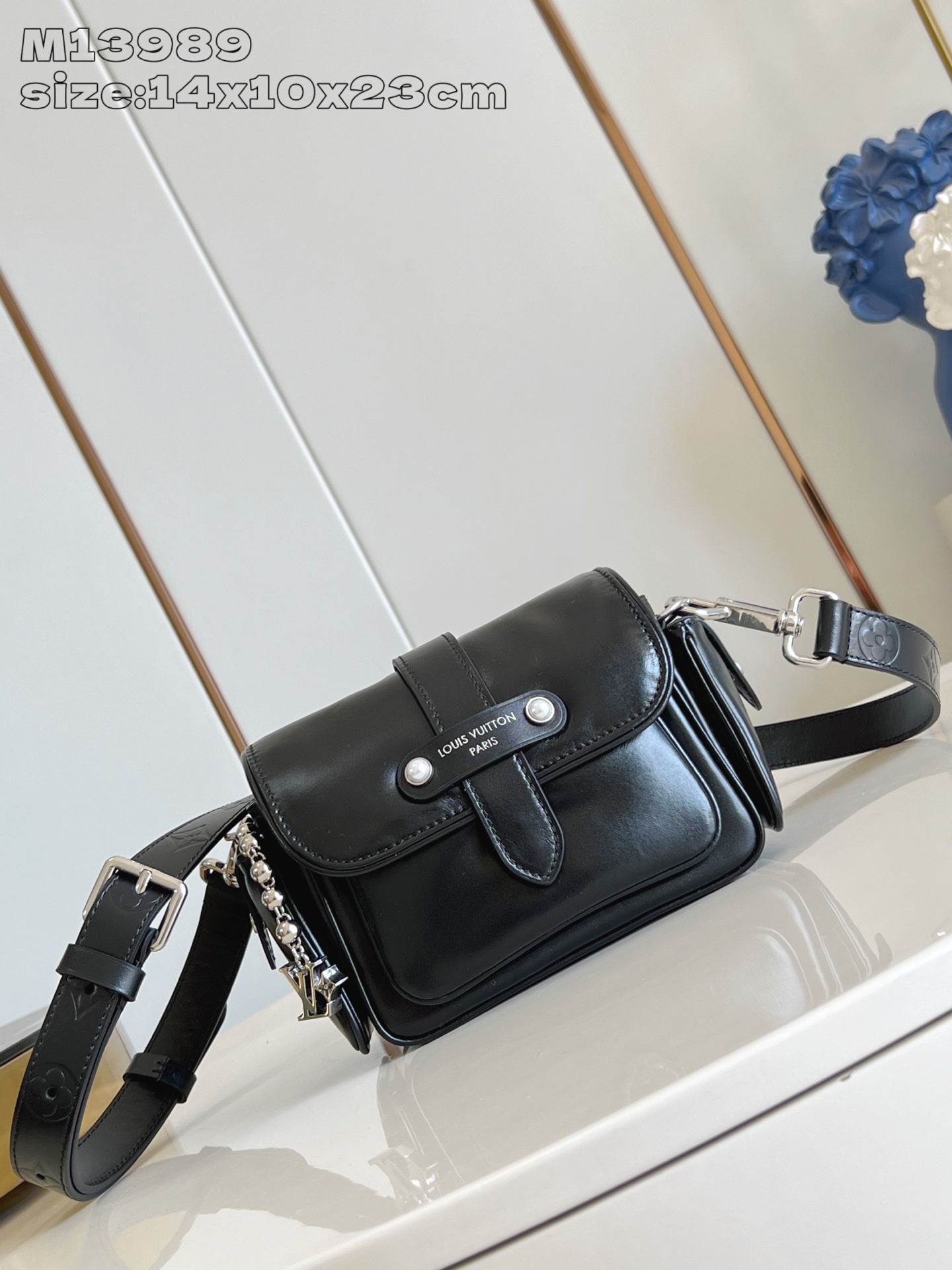 Bagsaaa LV M13989 Cargo Wearable Wallet Black - 23cm