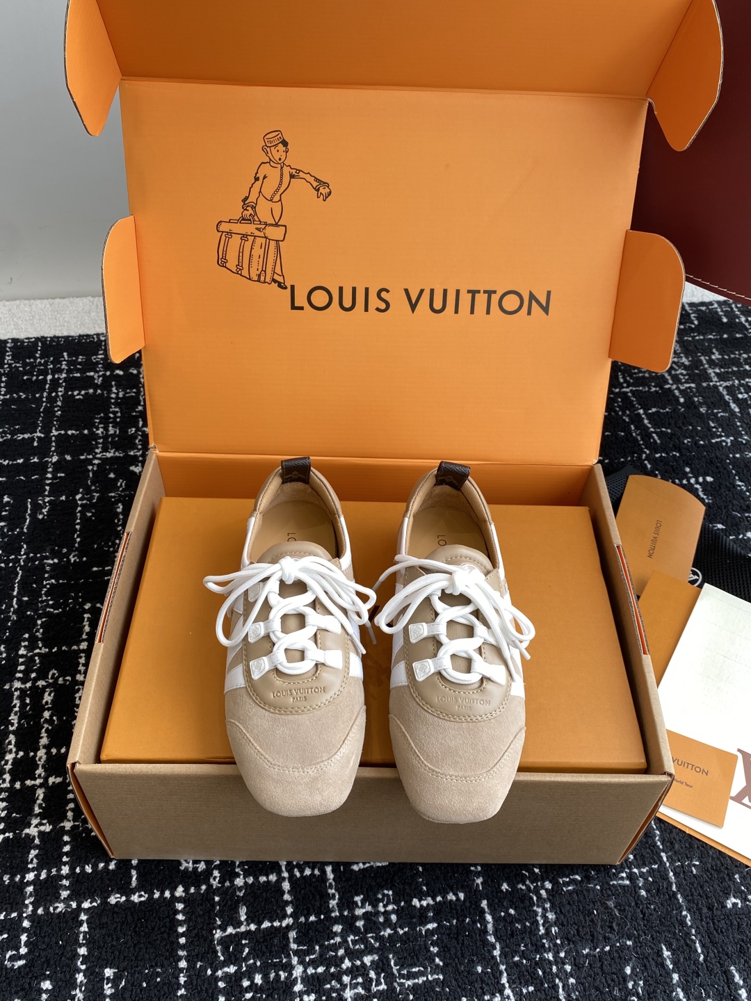 Bagsaaa LV Sneakerina Hazelnut Brown