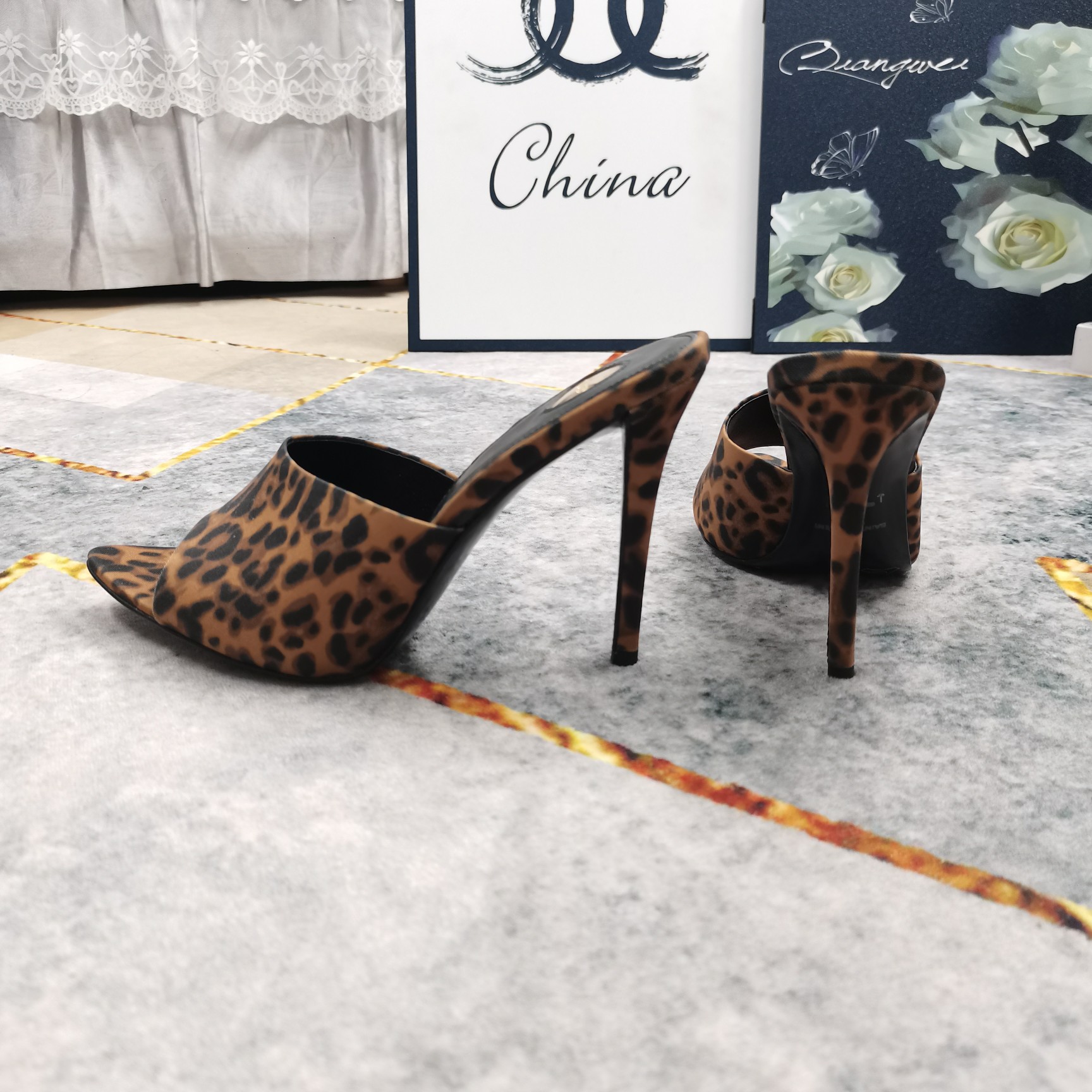 Bagsaaa Y51 Sa1nt Lau*nt Goldie 110mm leopard-print mules