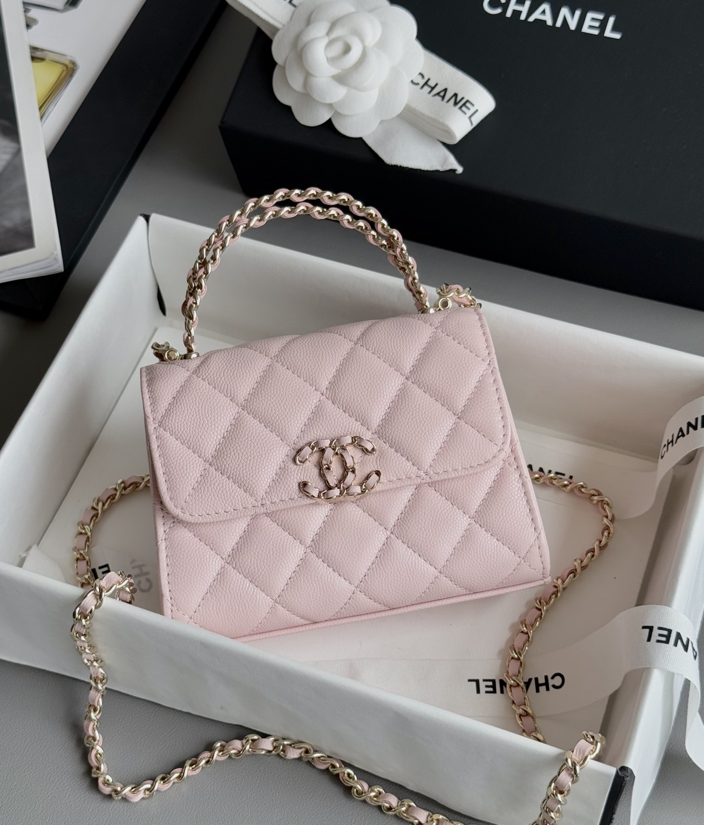 Bagsaaa Ch**el Clutch With Chain AP3237 Light Pink Grained - 15cm