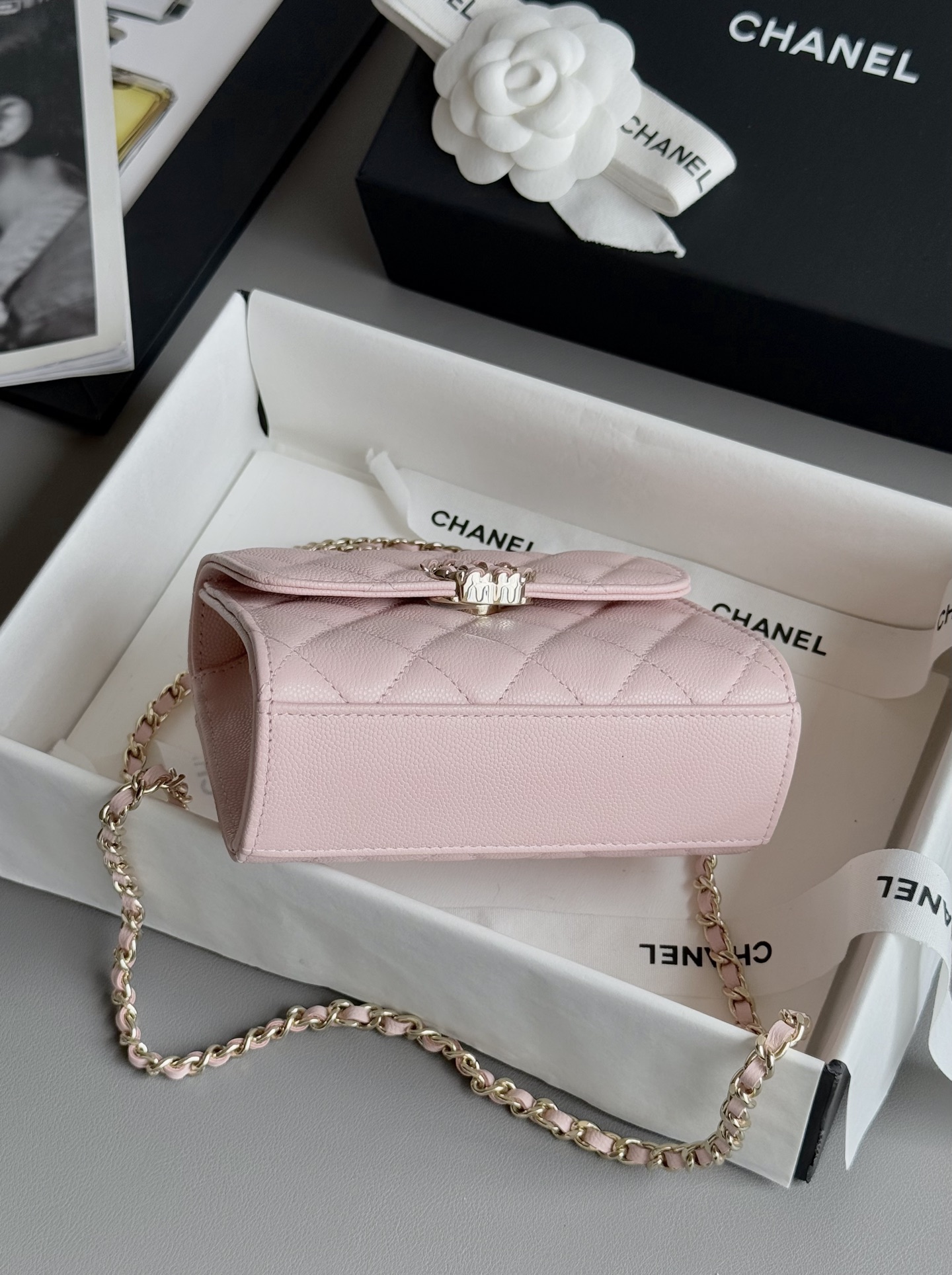 Bagsaaa Ch**el Clutch With Chain AP3237 Light Pink Grained - 15cm