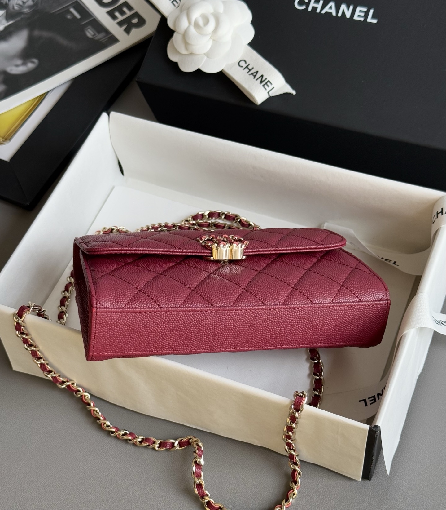 Bagsaaa Ch**el Phone Holder with Chain AP3238 Red - 18cm