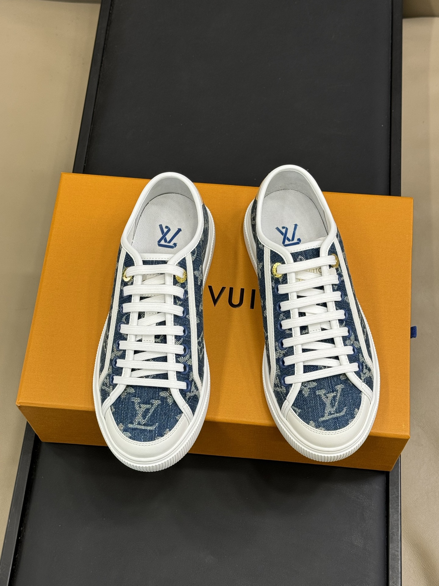 Bagsaaa LV Lagoon Sneaker Blue Monogram denim