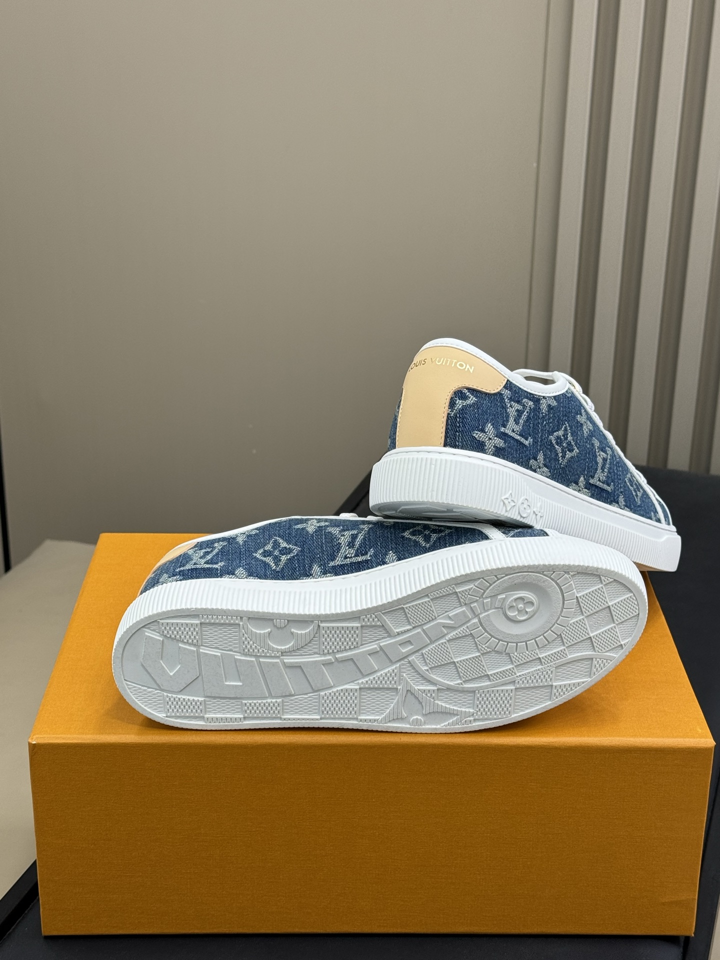 Bagsaaa LV Lagoon Sneaker Blue Monogram denim