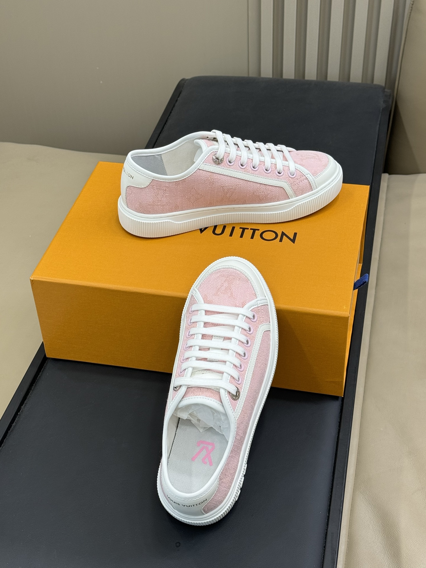 Bagsaaa LV Lagoon Sneaker Pink Monogram denim