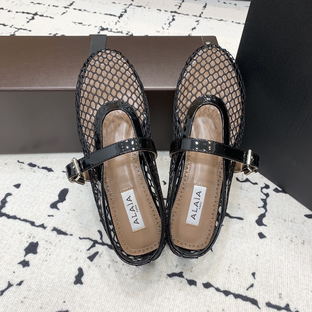 Bagsaaa Alaïa Ballet Flats In Fishnet Black