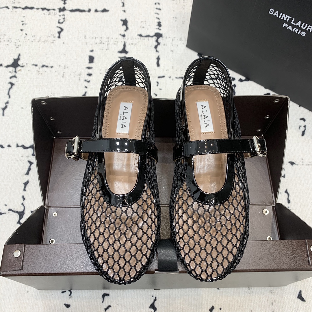 Bagsaaa Alaïa Ballet Flats In Fishnet Black