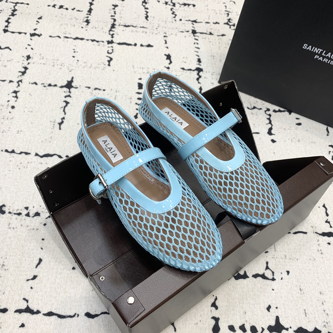 Bagsaaa Alaïa Ballet Flats In Fishnet Blue
