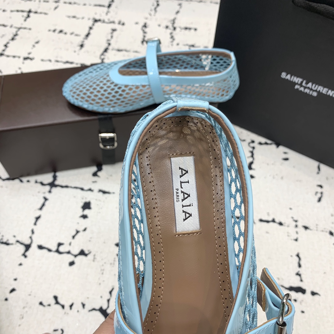 Bagsaaa Alaïa Ballet Flats In Fishnet Blue