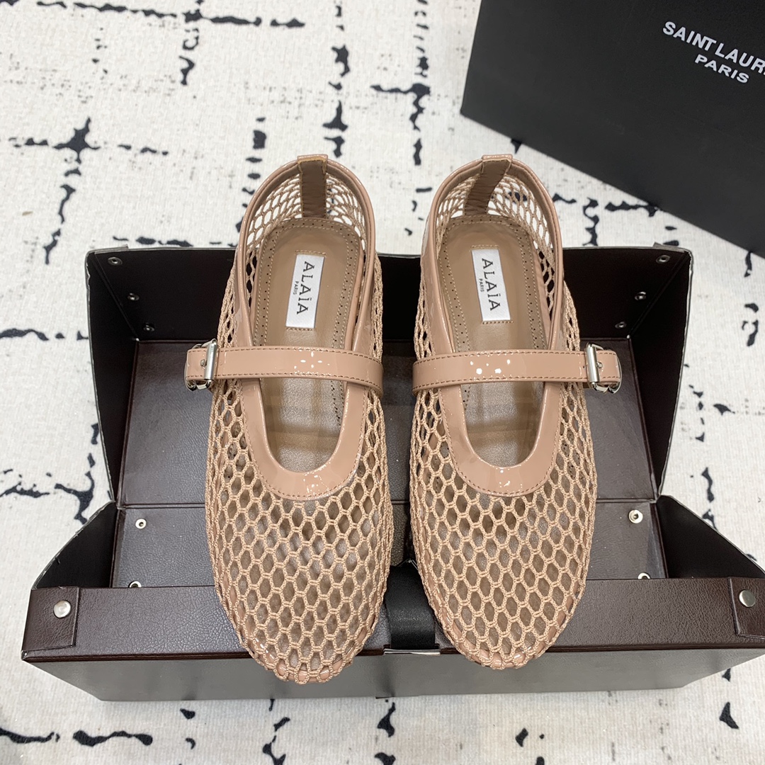 Bagsaaa Alaïa Ballet Flats In Fishnet Beige
