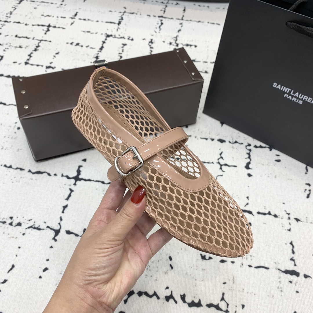 Bagsaaa Alaïa Ballet Flats In Fishnet Beige