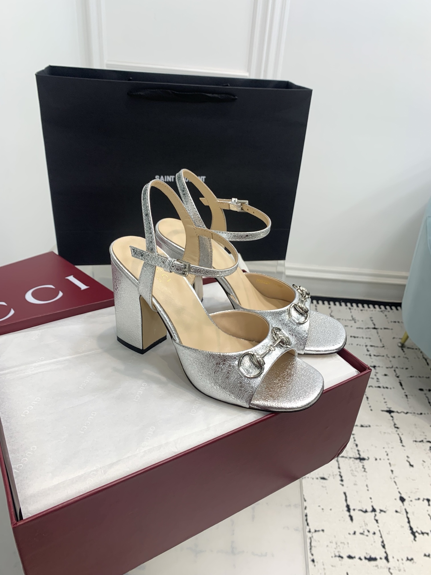 Bagsaaa Gvc*1 Women's mid-heel sandal with Horsebit 837121 silver