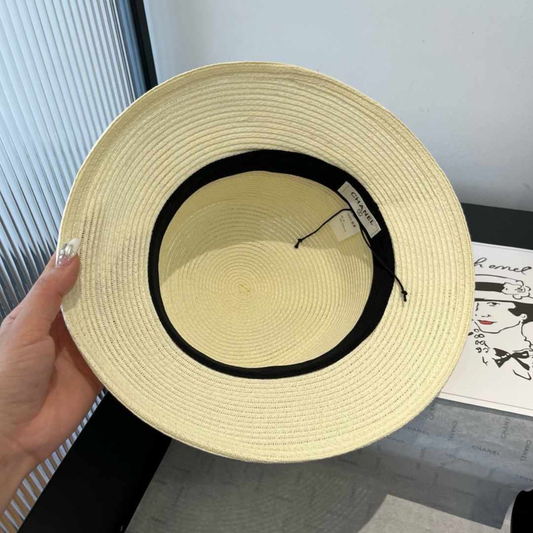 Bagsaaa Ch**el Bucket Hat 01