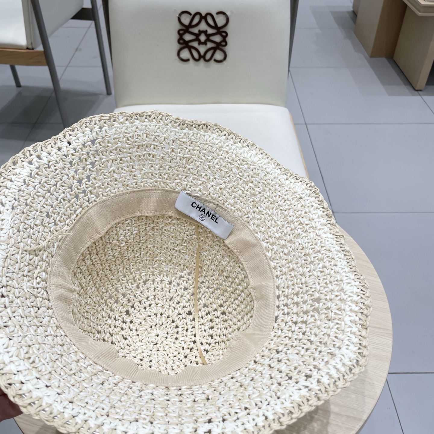 Bagsaaa Ch**el White Hat