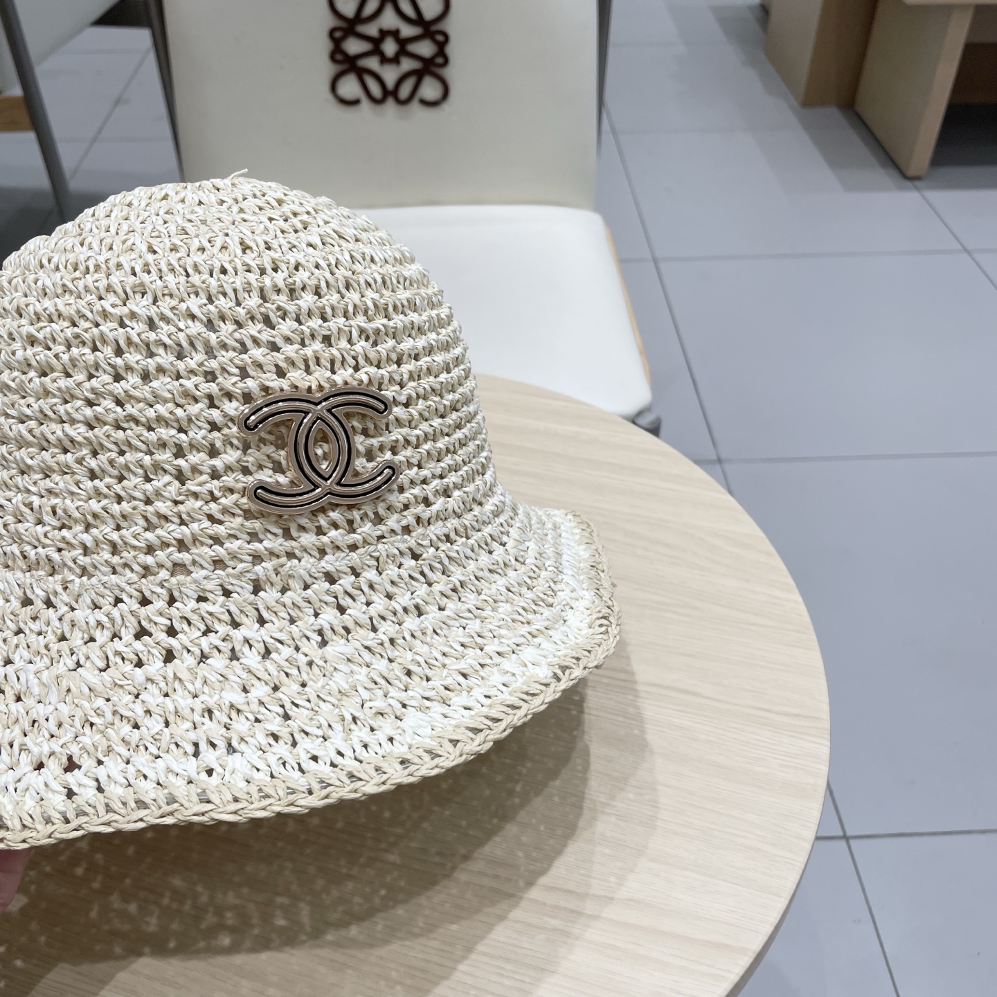 Bagsaaa Ch**el White Hat
