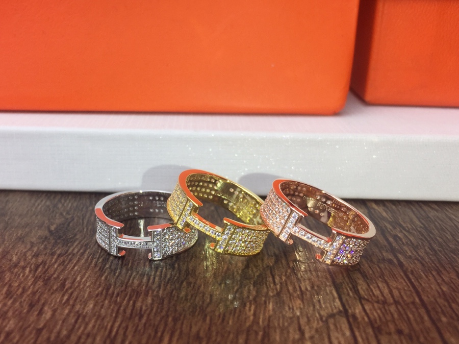 Bagsaaa H**me5 Ring 01