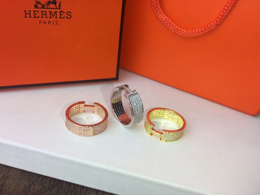 Bagsaaa H**me5 Ring 01