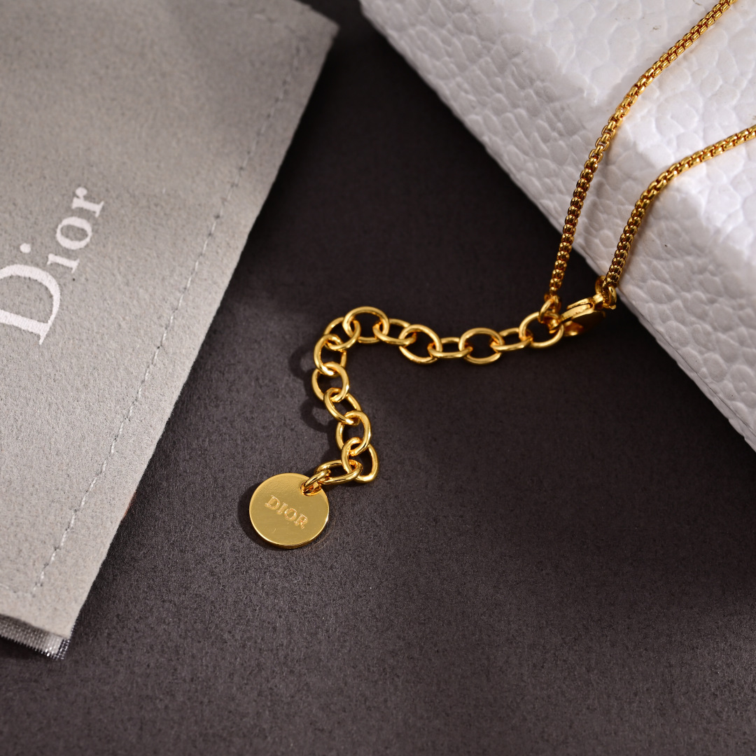 Bagsaaa D-Dice Necklace
