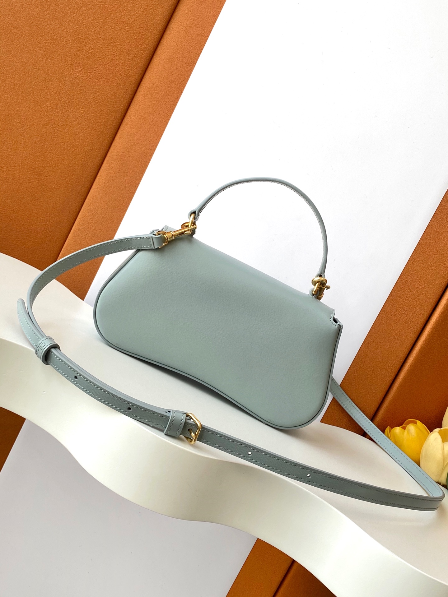 Bagsaaa Teen Ce1i*e Lola In Shiny Calfskin 119533 Ice Blue - 20 x 11.5 x 5 CM