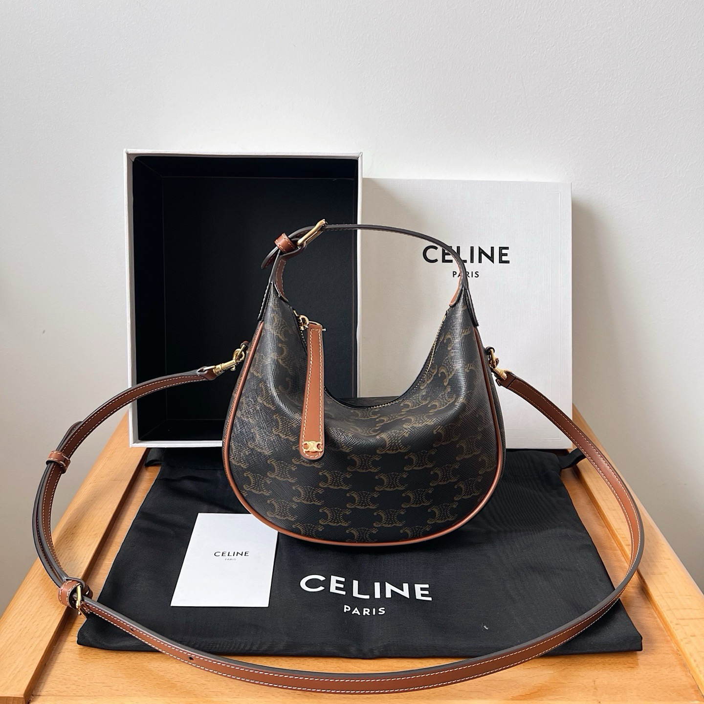 Bagsaaa Teen Ce1i*e Lulu In Triomphe Canvas And Calfskin 120722 - 21 x 24 x 5 CM