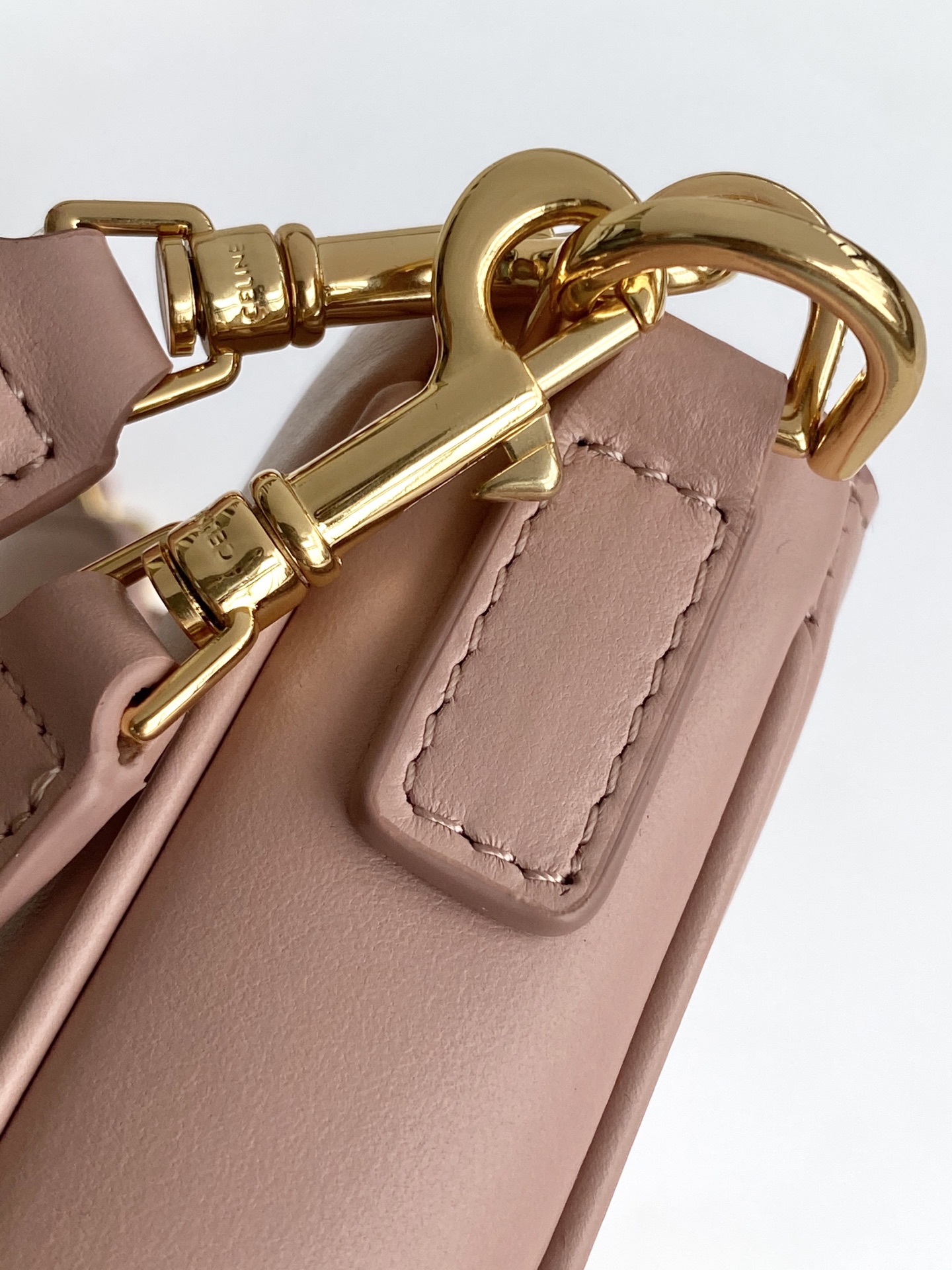 Bagsaaa Ce1i*e Small Camille 16 Soft Bag In Smooth Calfskin Soft Peach - 24.5cm