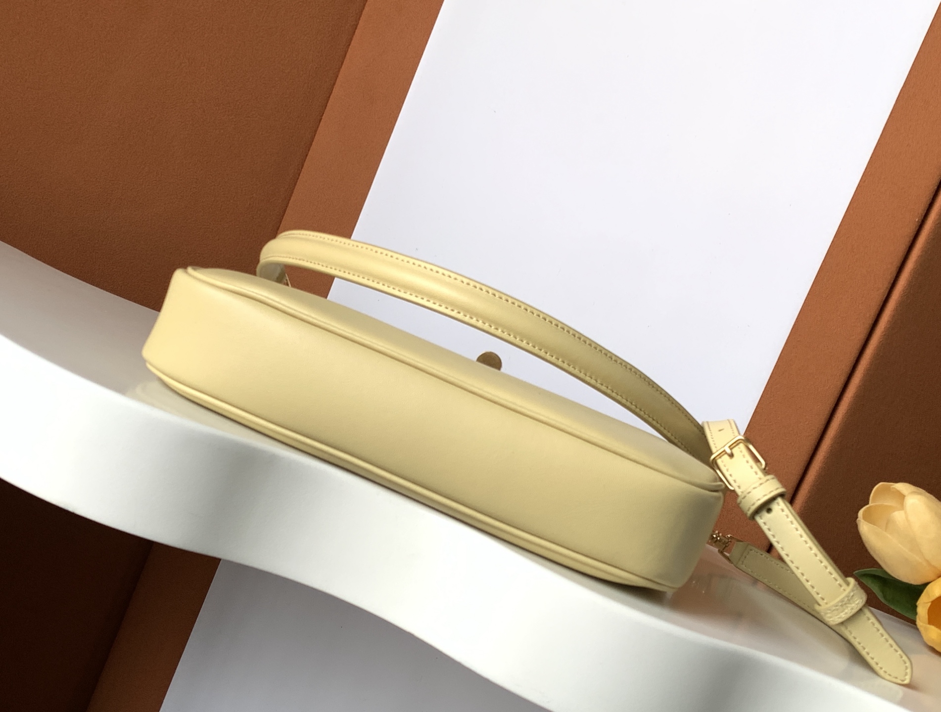 Bagsaaa Ce1i*e Small Camille 16 Soft Bag In Smooth Calfskin Yellow - 24.5cm